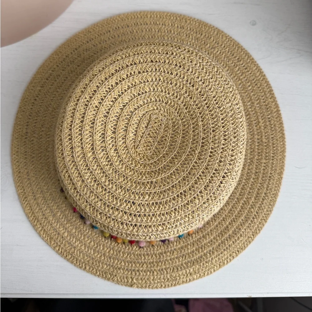 Steve Madden Colorful Pom-Pom Straw Hat beachy Shade Resort Vacation Pool